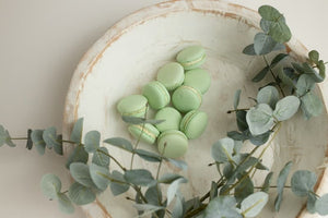 green tea macarons